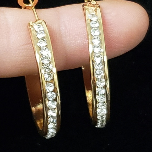 Women's hoop rhinestone earrings - Picture 6 of 8